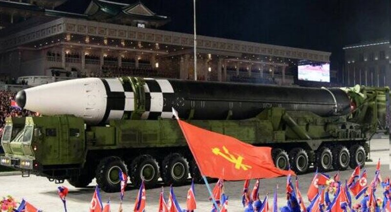 استقرار موشک‌های بالستیک قاره‌پیمای چین در مرز تایوان + ویدیو