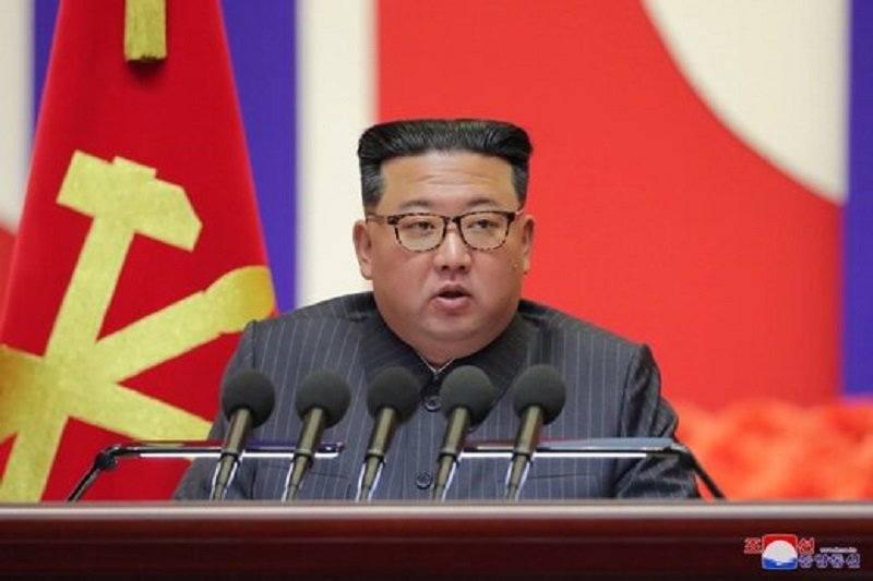 رهبر کره شمالی اشک همه را درآورد! + عکس
