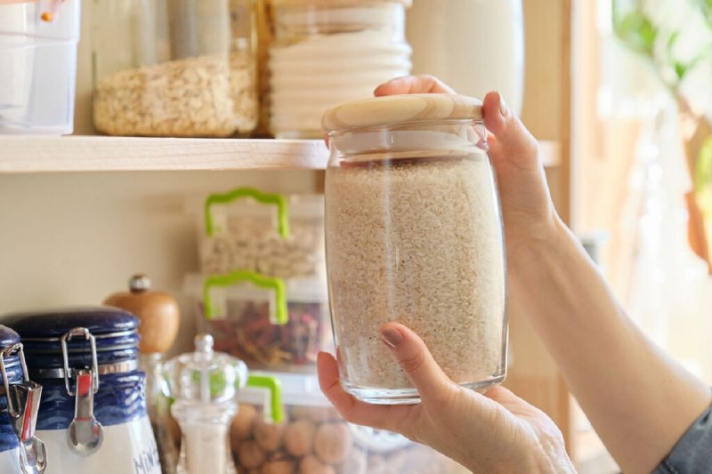 ترفندی برای نگهداری برنج خام بیش از ۲۰ سال ! 