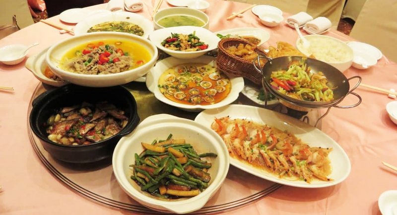 ویدیویی که اثبات می کند چینی ها از همه چیز غذا درست می کنند!