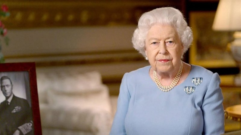 نامه محرمانه ملکه انگلیس برای آیندگان!+ تصاویر