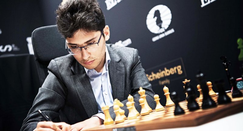 نابغه ایرانی شطرنج کاسپاروف افسانه‌ای را شکست داد