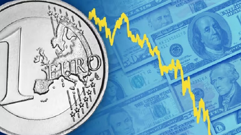 ریزش تاریخی یورو در برابر دلار