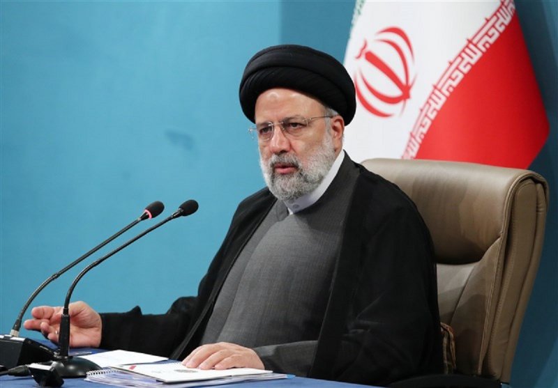 رئیسی: دشمن از راه‌های مختلف برای غارت مغز‌ها تلاش می‌کند