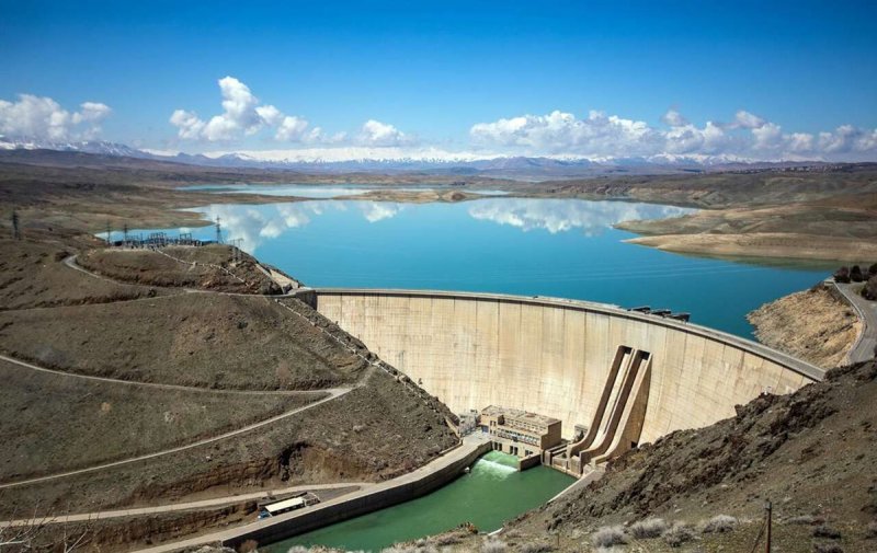 ذخیره‌ سد زاینده‌رود کفاف آب اصفهان را تا دی‌ماه می‌دهد
