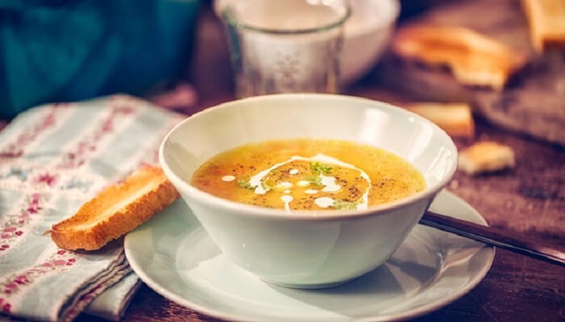 کدام غذاها علائم سرماخوردگی را بدتر می‌کنند؟