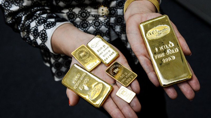 قیمت طلا به 1700 دلار می رسد