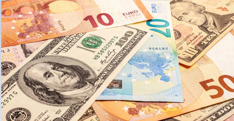 قیمت دلار و یورو در بازارهای مختلف 14 آبان 1401