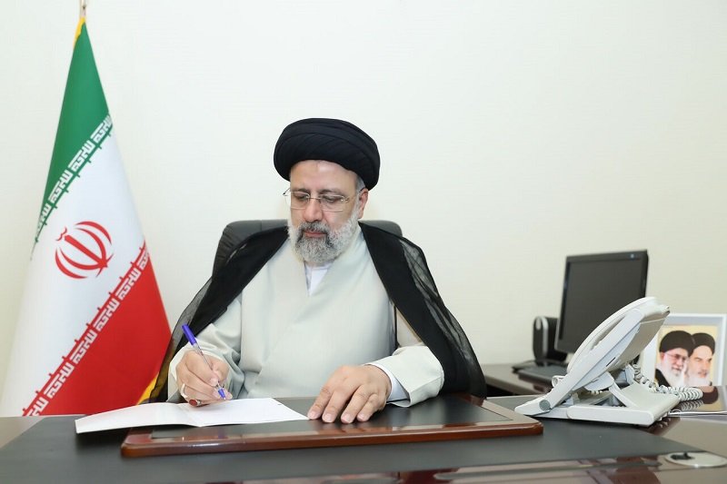 رئیسی افزایش حقوق کارکنان و بازنشستگان را ابلاغ کرد  