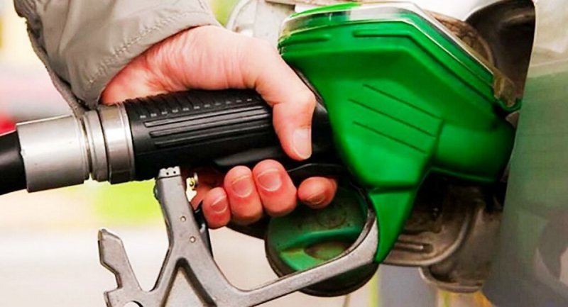 اظهارات مهم یک مقام دولتی درباره احتمال افزایش قیمت بنزین
