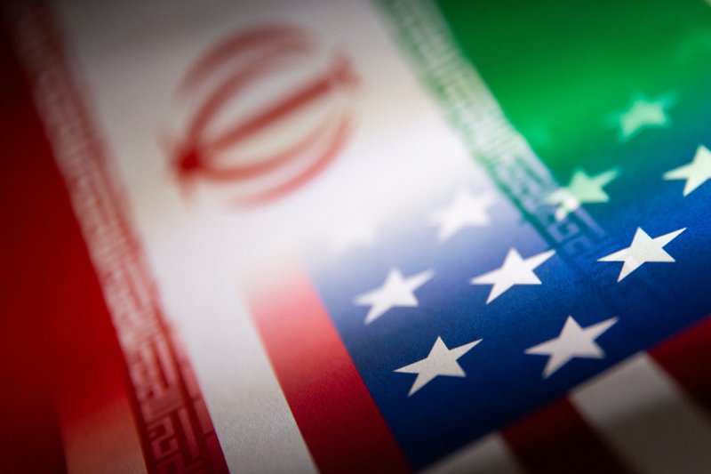 رویترز: آمریکا در‌های دیپلماسی هسته‌ای با ایران را باز گذاشته است