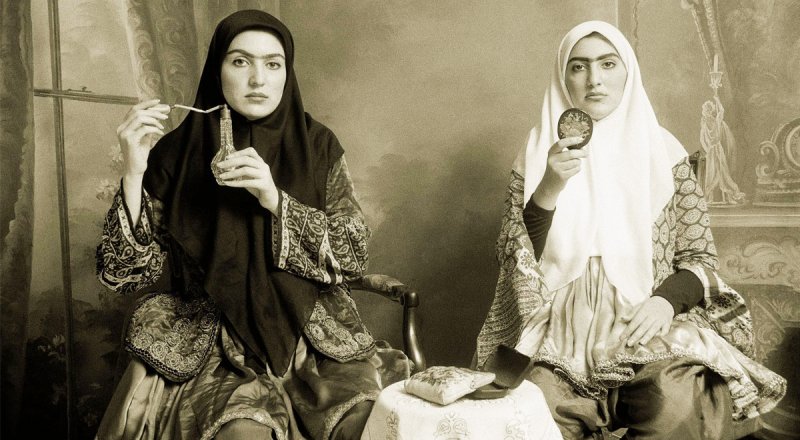 تصویری زیرخاکی از پوشش زنان ایرانی در دهه ۳۰ + عکس