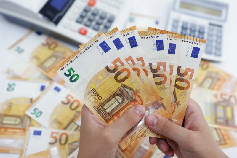 سهمیه ارز ۵ هزار یورویی را از کدام شعب بانکی بگیریم؟