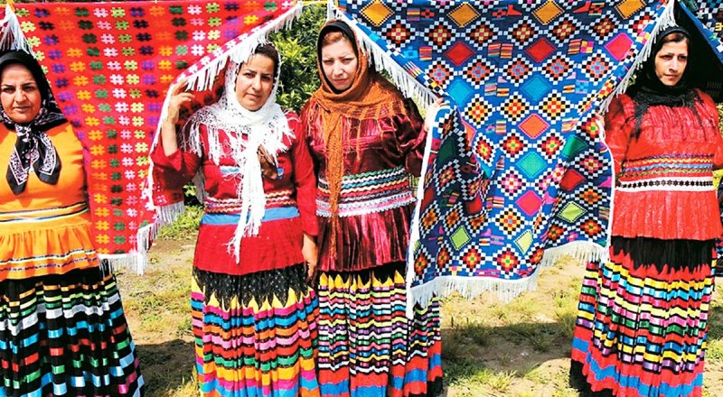 در این روستای ایران زنان پادشاهی‌ می‌کنند + تصاویر