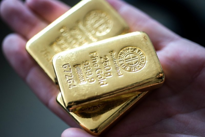عقبگرد قیمت طلا به پایین‌ترین رقم طی یک‌ماهه گذشته