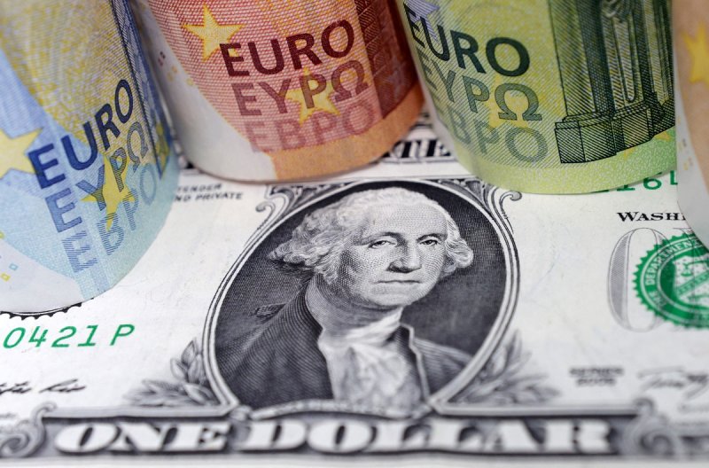 جدیدترین قیمت دلار و یورو در بازارهای مختلف 27 بهمن