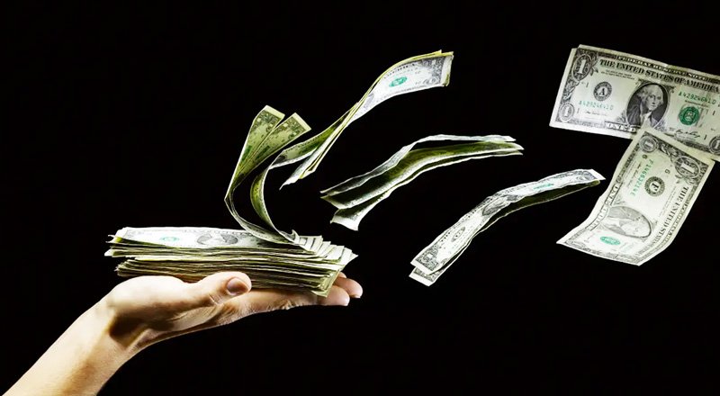 ریسک سرمایه‌گذاری در بازار ارز بالا رفت!