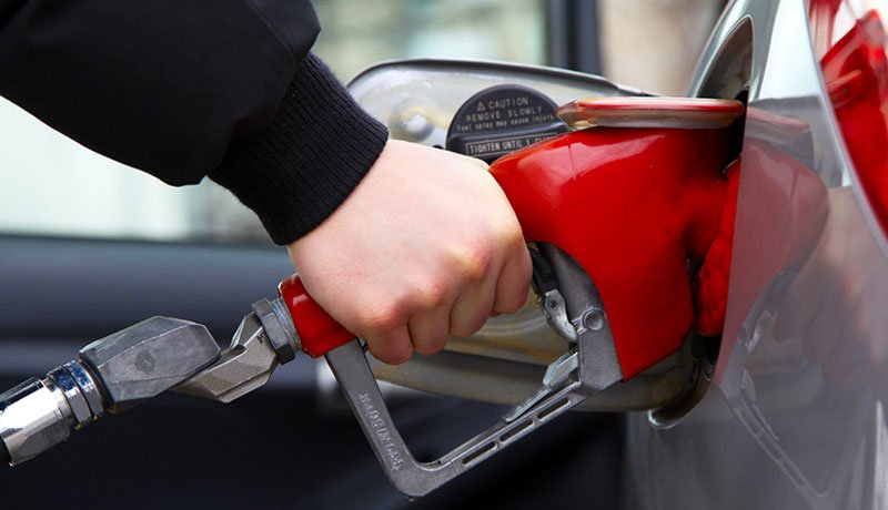 خط و نشان مجلس برای دولت؛ قیمت بنزین مخفیانه گران می شود؟