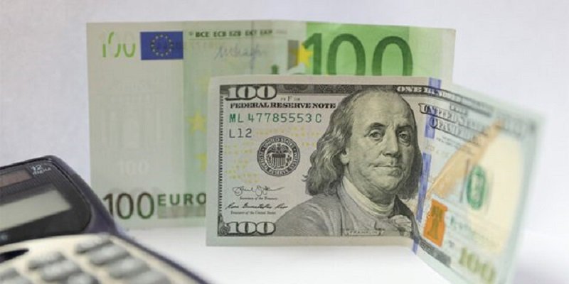 قیمت دلار و یورو در بازارهای مختلف 28 فروردین 1402/ دلار وارد کانال جدیدی شد