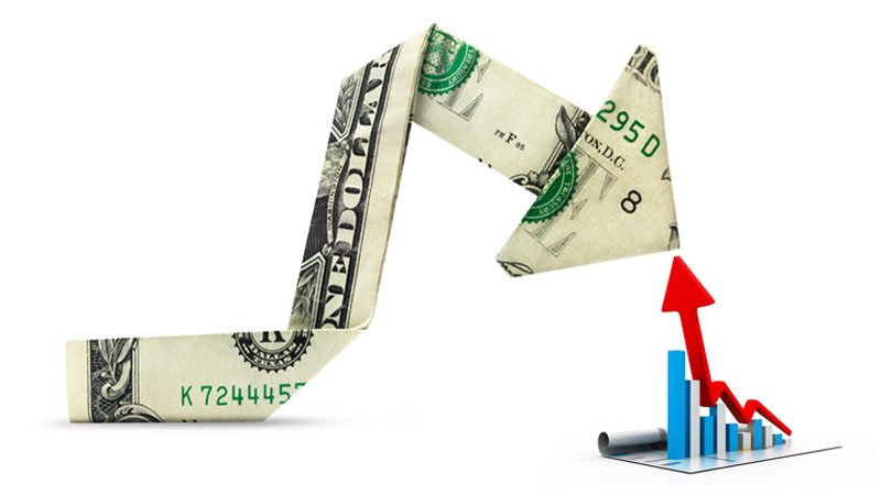 پیش‌بینی مهم یک اقتصاددان؛ قیمت دلار بعد از ماه رمضان صعودی می‌شود یا نزولی؟