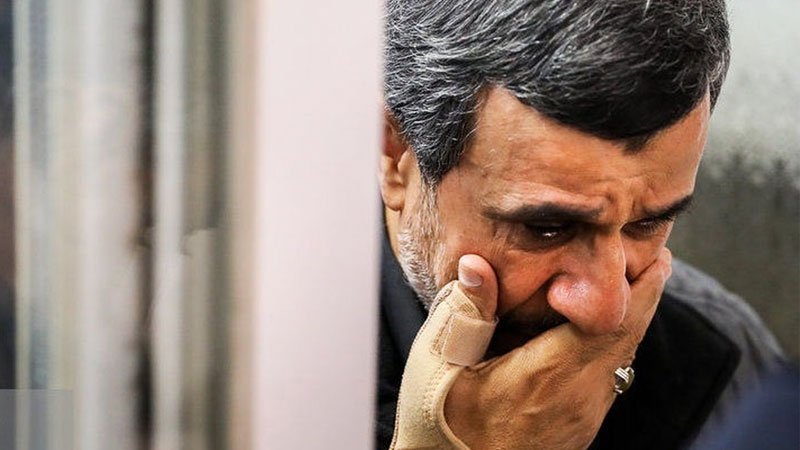 علت غیبت ۷ ماهه احمدی‌نژاد فاش شد/ ابتلای او به یک بیماری