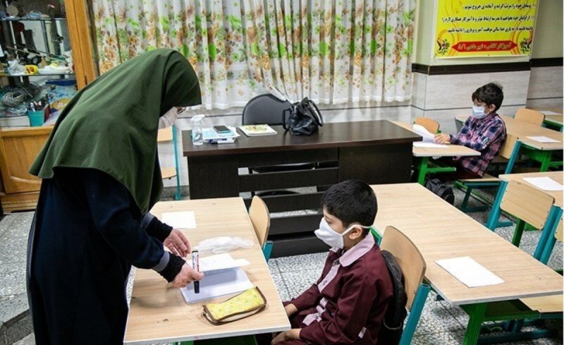 تعیین تکلیف معلمان فاقد رتبه تا پایان اردیبهشت