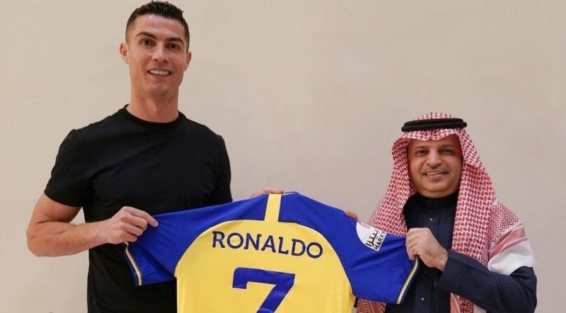 صحبت‌های رئیس باشگاه النصر درباره رونالدو و کباب!