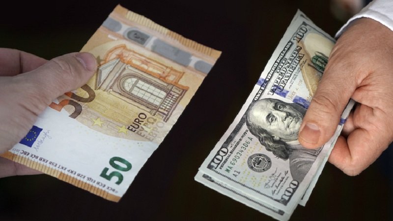 قیمت دلار و یورو در بازارهای مختلف 12 اردیبهشت 1402