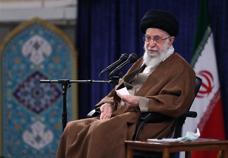 امام خامنه‌ای: چرا در آموزش و پرورش بی‌ثباتی مدیریت وجود دارد؟ + فیلم
