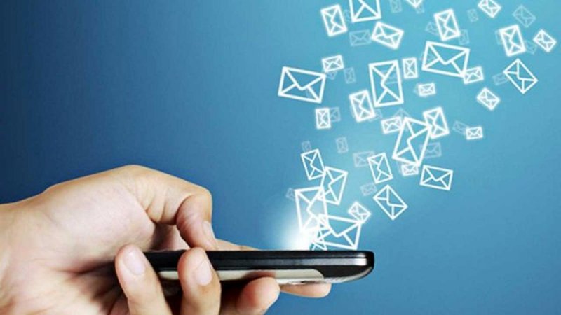 شرکت‌های پیامک انبوه از وزارت ارشاد مجوز بگیرند