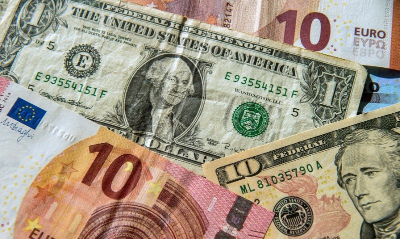 قیمت دلار و یورو در بازارهای مختلف 21 اردیبهشت