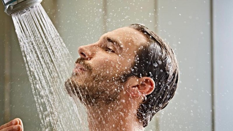 مهمترین عوارض دوش آب سرد برای بدن
