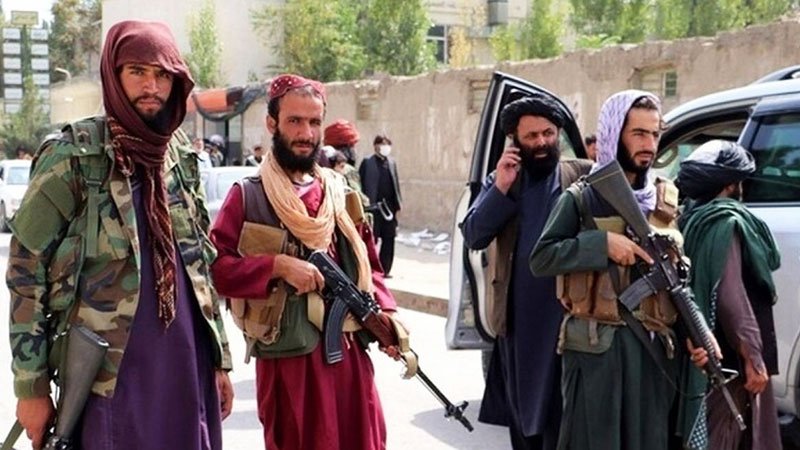 طالبان دومین خودرو پرفروش جهان را تاکسی کرد! + عکس