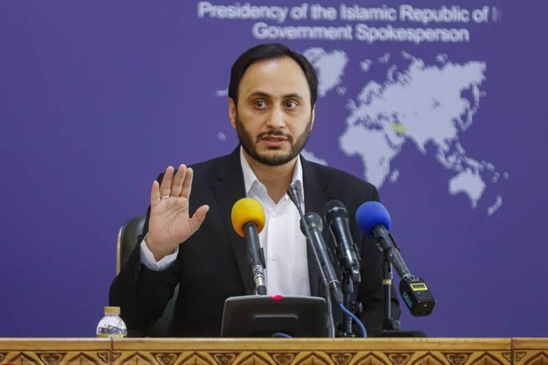 بهادری‌جهرمی: مصوبه دولت درباره نرخ تسعیر ارز قانونی است