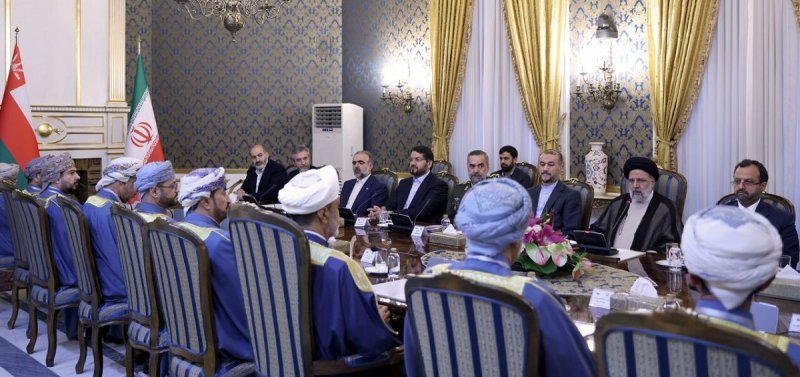 رئیسی: روابط ایران و عمان از مرحله تجاری به سرمایه‌گذاری ارتقا یافته است