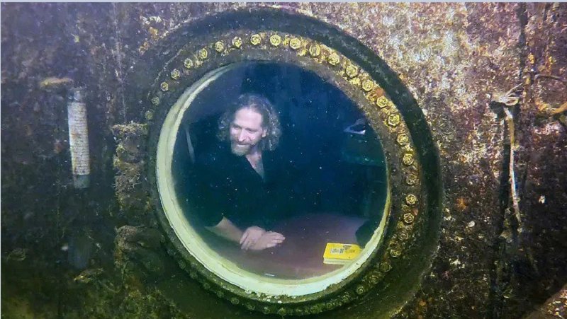 اظهارات باورنکردنی دانشمند رکورددار زندگی زیر آب!