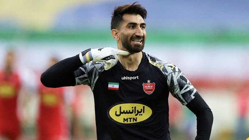 کنایه تند مدافع استقلال به بیرانوند؛ شان پرسپولیس این‌ها نیست + ویدیو