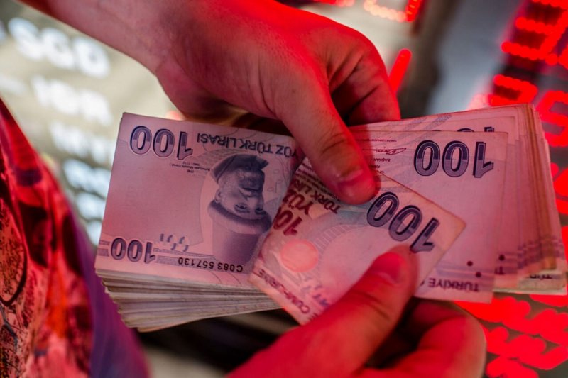 حداقل حقوق و دستمزد در ترکیه ۳۴ درصد افزایش یافت