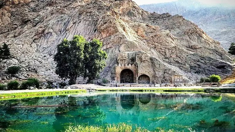 پیرمرد عنکبوتی کوه طاقبستان کرمانشاه مردم را متحیر کرد! + ویدیو