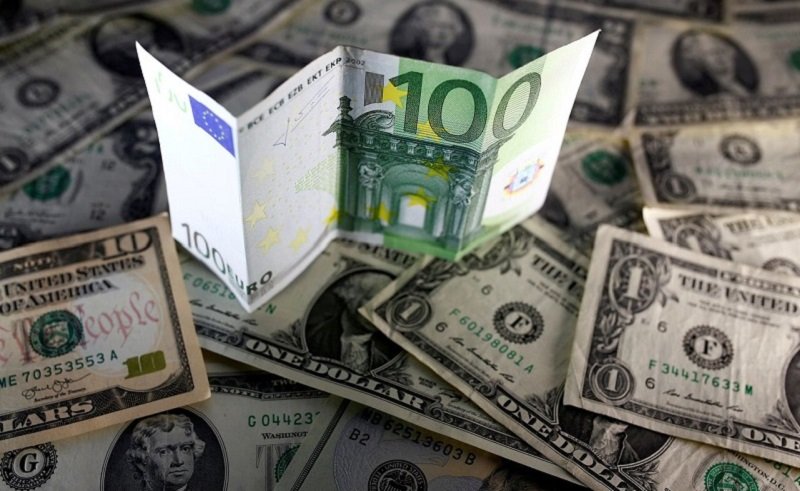 جدیدترین قیمت دلار و یورو 7 تیر 1402