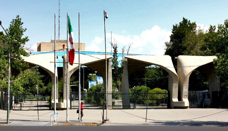 استقبال رئیس دانشگاه تهران از تقاضای ادامه تحصیل نیرو‌های حشدالشعبی در دانشگاه