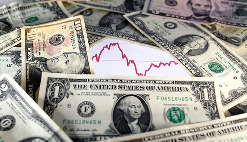 پیش‌بینی‌ متفاوت در مورد قیمت دلار 