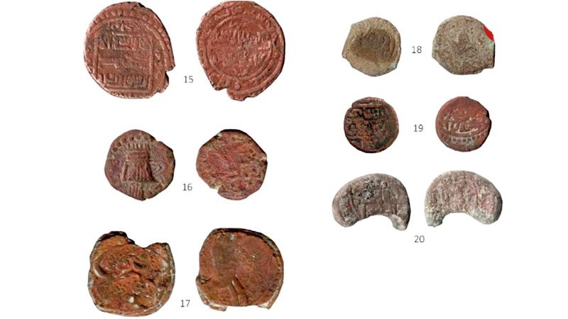 کشف یک شهر مدفون همراه با سکه های ارزشمند در شنزارهای یزد + تصاویر