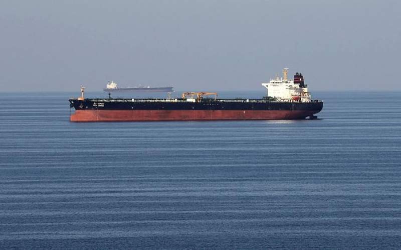 ۸۰۰ هزار بشکه نفت توقیف‌شده ایران روی دست آمریکا باد کرد