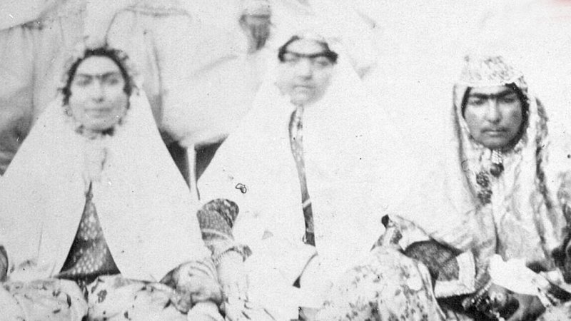 تصویری دیدنی از مشهورترین زنان حرمسرای ناصرالدین شاه در یک قاب+ عکس