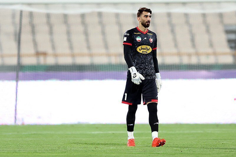 تصویری عجیب از پرواز بیرانوند در تمرین پرسپولیس !