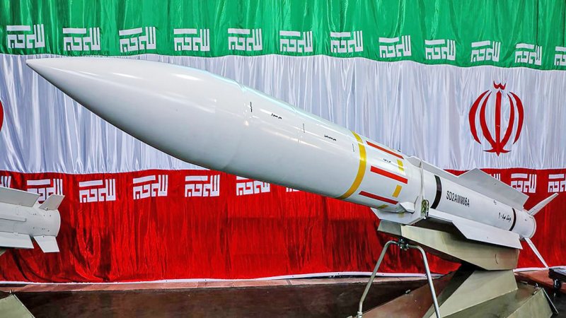 رفتار عجیب ۳ نماینده مجلس بعد از دیدن موشک های ایرانی +عکس