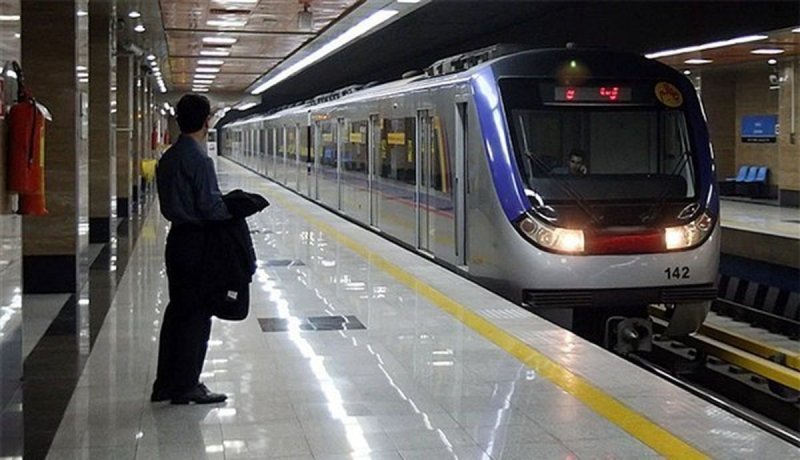 توضیحات شرکت بهره‌برداری مترو تهران درباره حادثه در پله برقی