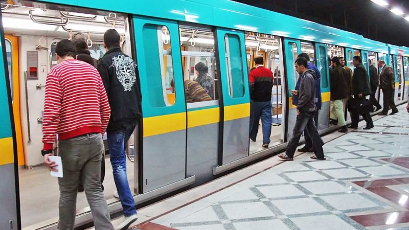 تیپ متفاوت چهار مسافر متروی تهران پربازدید شد + عکس