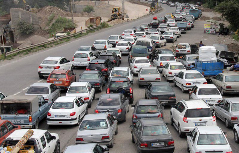 ترافیک فوق سنگین خودرویی در کندوان و هراز